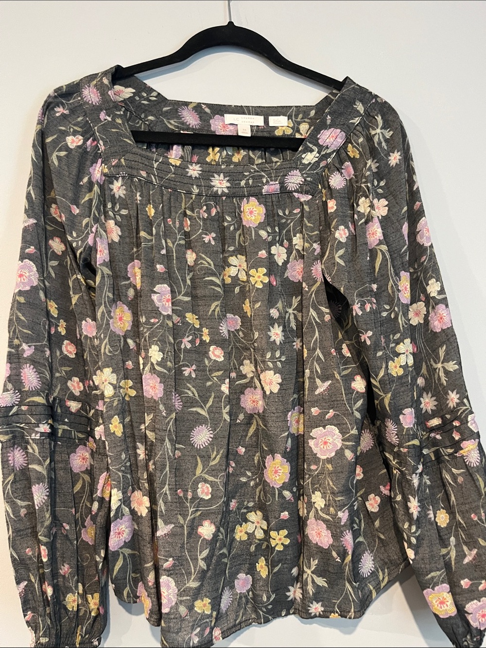 LC Lauren Conrad Gray Floral Square-Neck Long Sleeve Blouse